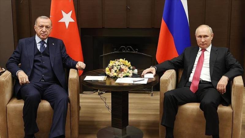 Turkish, Russian leaders discuss war in Ukraine, regional issues
