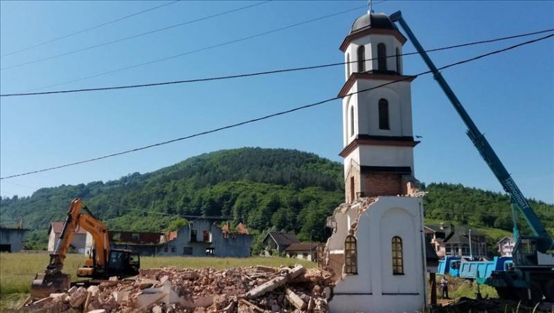Bosnia starts removing unauthorized church on Muslim woman's land