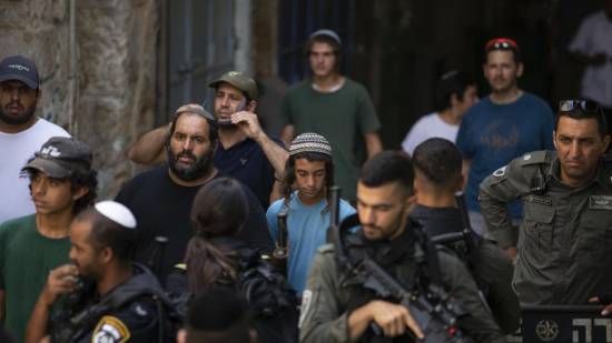 Hundreds of &quot;Israeli&quot; settlers storm Al Aqsa complex