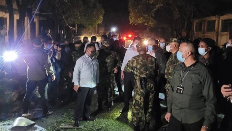 At least 36 wounded in car bombing at Colombian military base