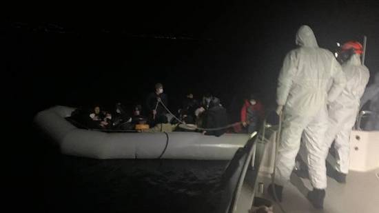 Greek Coast Guard attempts to set asylum seeker on fire