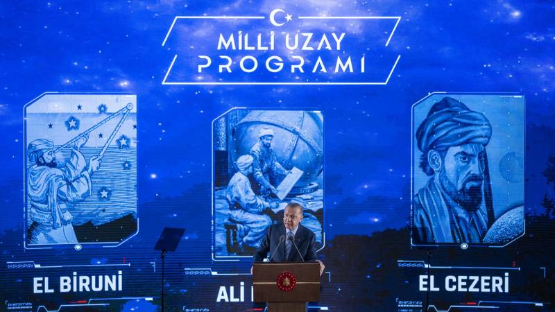 Turkey aims to reach moon in 2023, Erdogan says