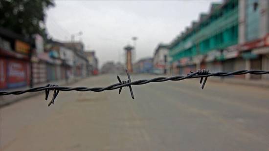 Women protest against fashion show in Kashmir