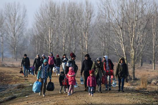 EU to propose renewing financial aid for Syrian migrants in Turkey