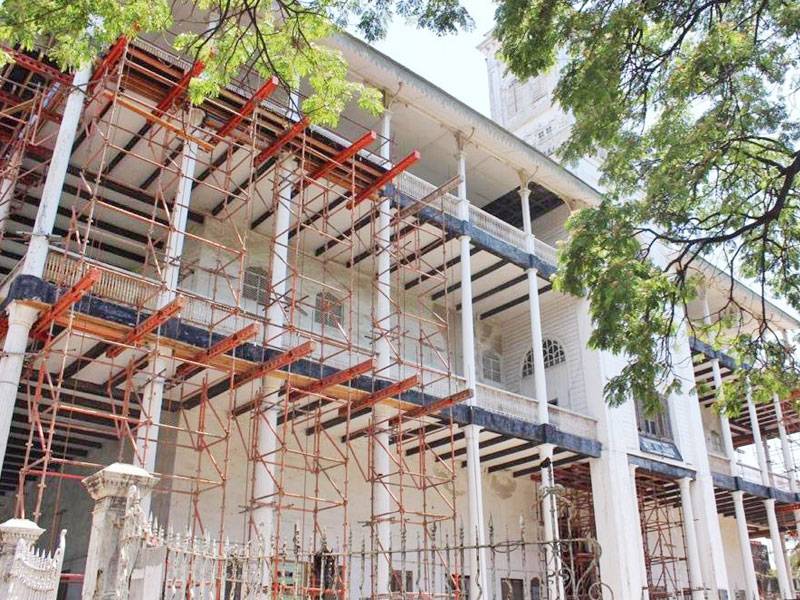 Tanzania&#039;s landmark House of Wonders partly collapses
