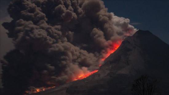 At least 25,000 people displaced after volcano eruption in DR Congo